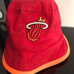 Heat large bucket hat